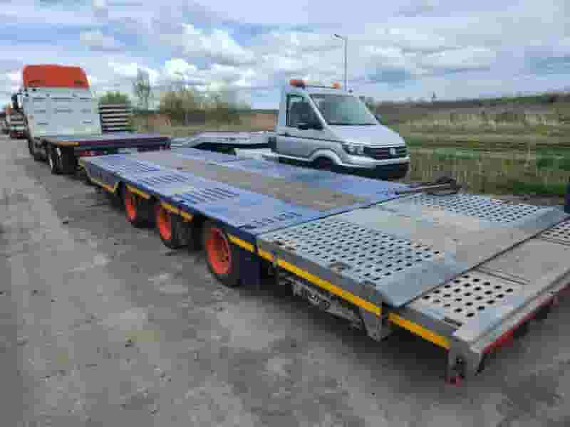 Usługi transportowe niskopodwozie-transport maszyn budowlanych,ciągnik - Photo 2