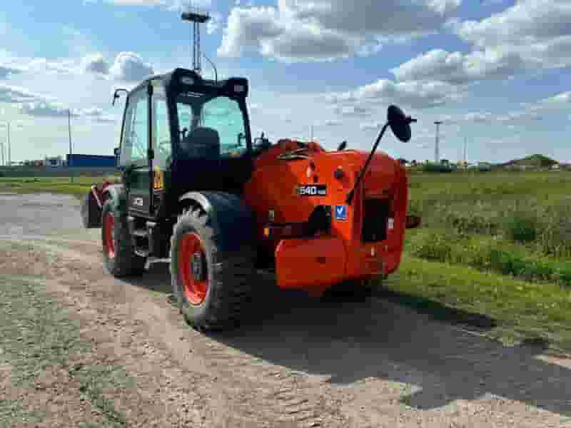 Ładowarka teleskopowa JCB 540-140 rok prod 2019 - Photo 3