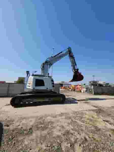 Liebherr R926 Copmpact - 2016r - Photo 2