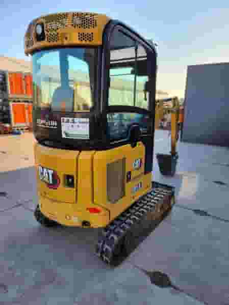 Caterpillar 301.8 CAT - 2020r - 2320 mth - Photo 2