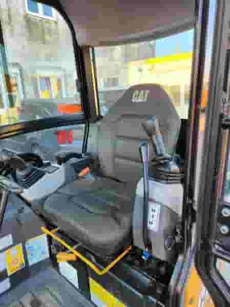 Caterpillar 301.8 CAT - 2020r - 2320 mth - Photo 4