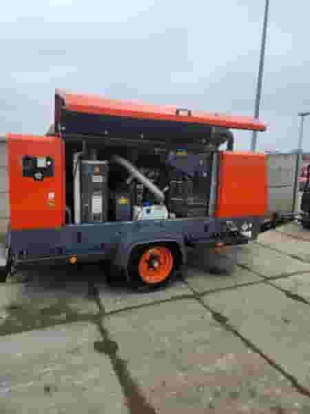 Kompresor mobilny Atlas Copco XAHS 317 - 18m3 -12 bar -2016r / 2230mth - Photo 1