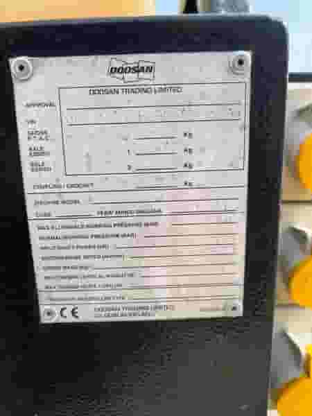 Kompresor mobilny DOOSAN 731E, Tablice w PL - 2011r - Photo 2