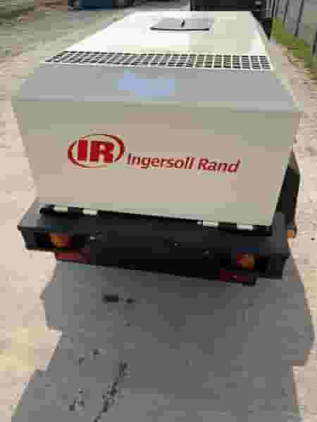 Kompresor mobilny DOOSAN 731E, Tablice w PL - 2011r - Photo 4