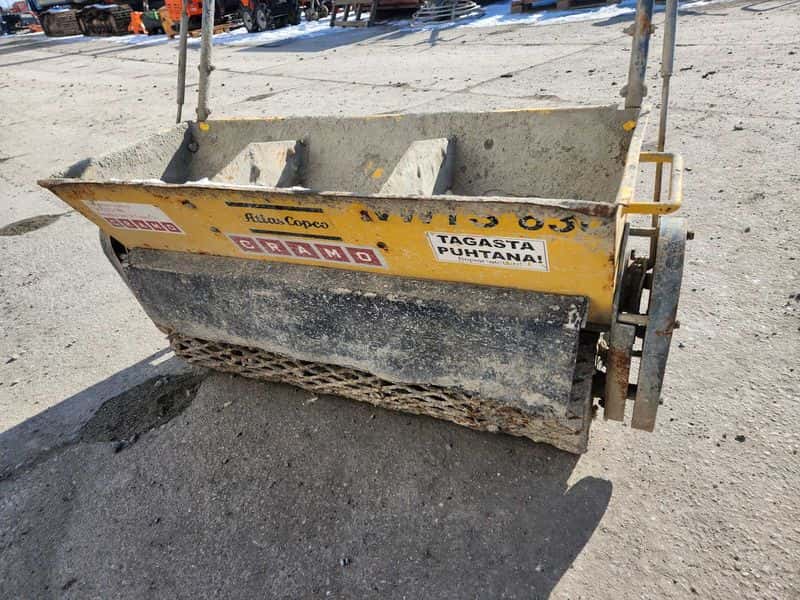 Wózek do posypywania betonu Atlas Copco WTS 830 - Thumbnail 1