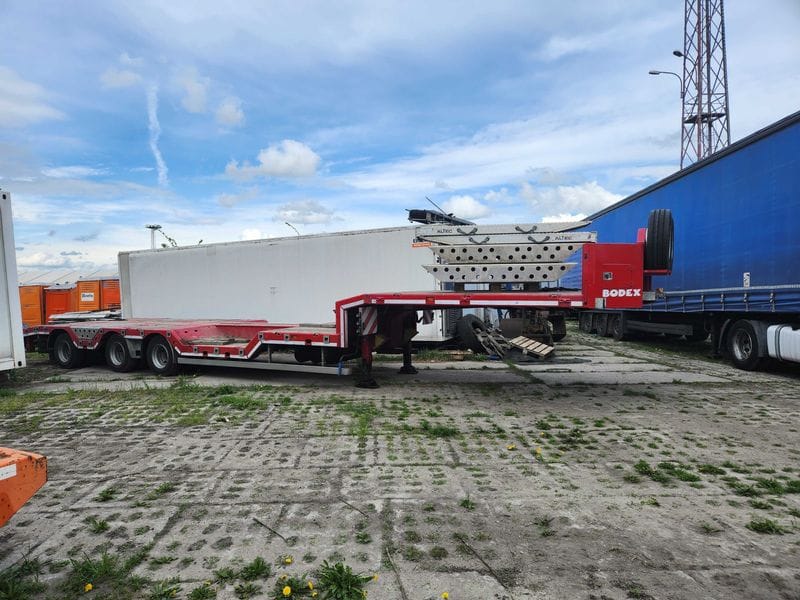 Usługi transportowe niskopodwozie-transport maszyn budowlanych,ciągnik - Photo 5