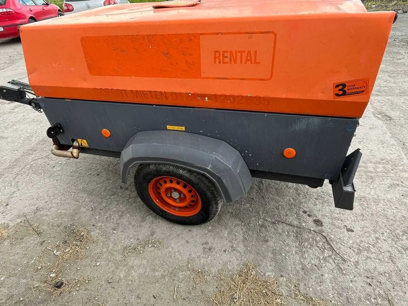 Kompresor Atlas Copco XAS 97 z osuszaczem z 2011r - Photo 1