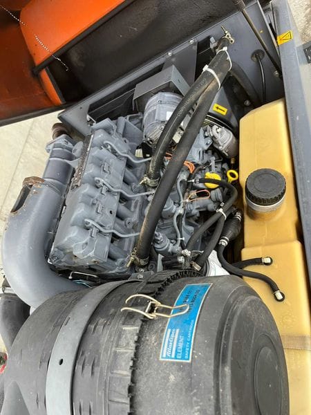 Kompresor Atlas Copco XAS 97 z osuszaczem z 2011r - Photo 2