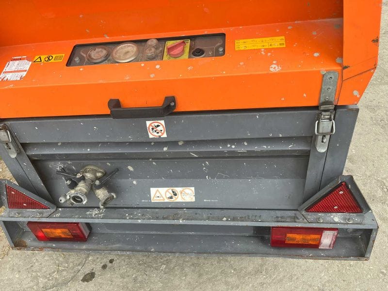 Kompresor Atlas Copco XAS 97 z osuszaczem z 2011r - Photo 4