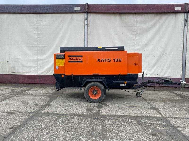 Sprężarka / kompresor ATLAS COPCO XAHS 186, 12 bar - Photo 1