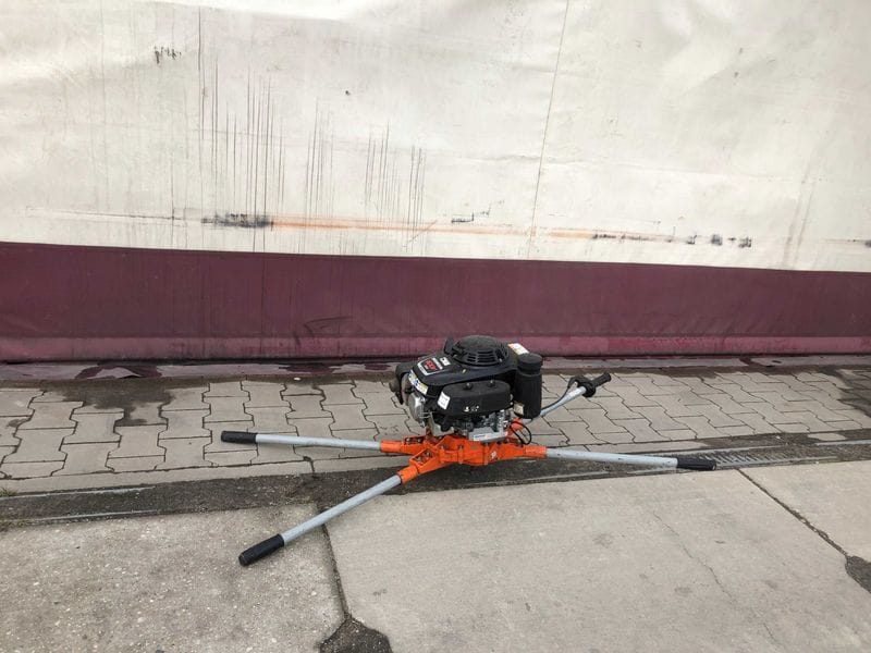 Wiertnica świder do gleby Genaral na silniku Honda GXV 160 - Photo 3