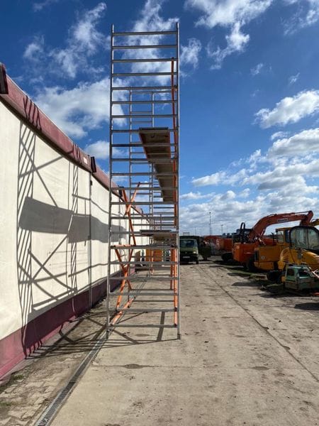 Rusztowanie aluminiowe Altrex- PODEST Z BARIERKAMI - Photo 2