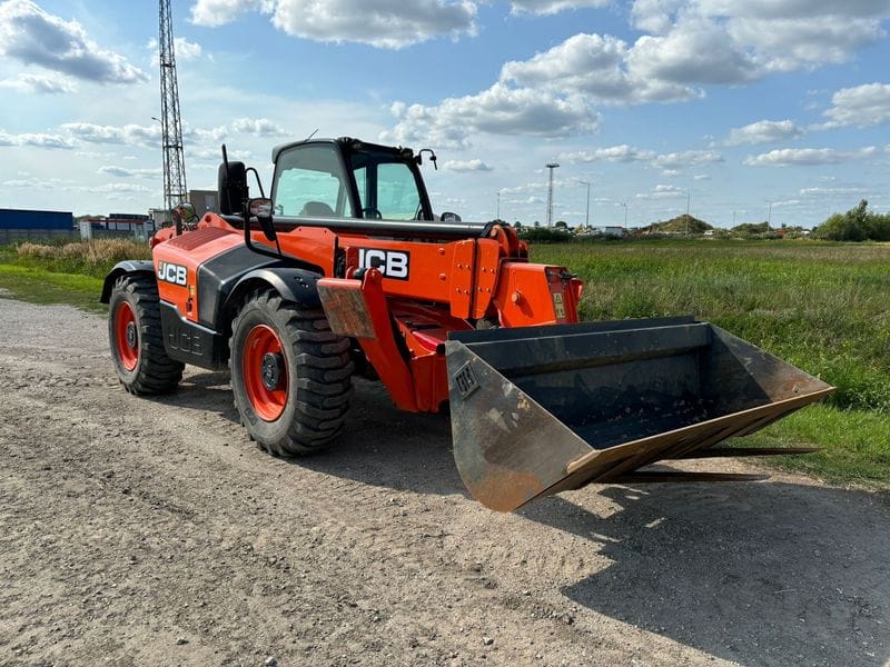 Ładowarka teleskopowa JCB 540-140 rok prod 2019 - Photo 4