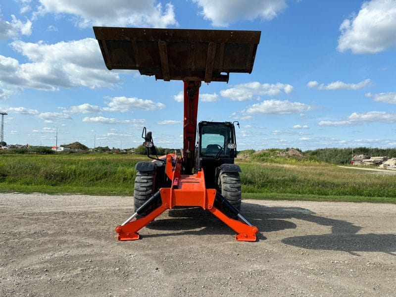 Ładowarka teleskopowa JCB 540-140 rok prod 2019 - Photo 5