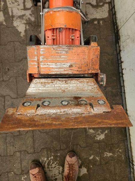 Samojezdna zrywarka podłogowa Blastrac BS 75 230 V - Photo 3