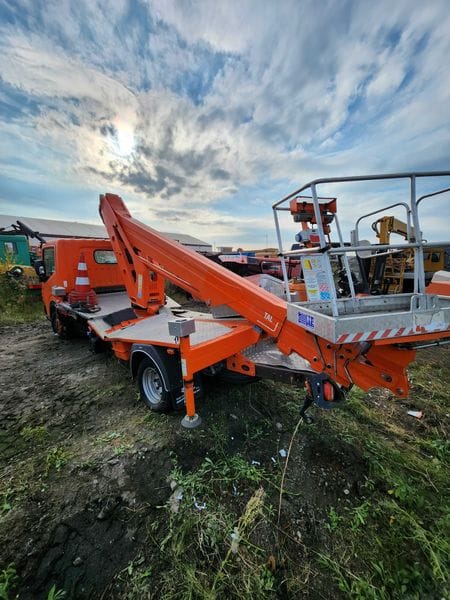 Renoult Maxity 2018 r Podnośnik koszowy 22 m  - uszkodzony - Photo 2