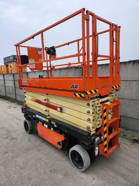 Podnośnik koszowy samojezdny nożycowy JLG 4045R -2018 r - 342 mth - Photo 4