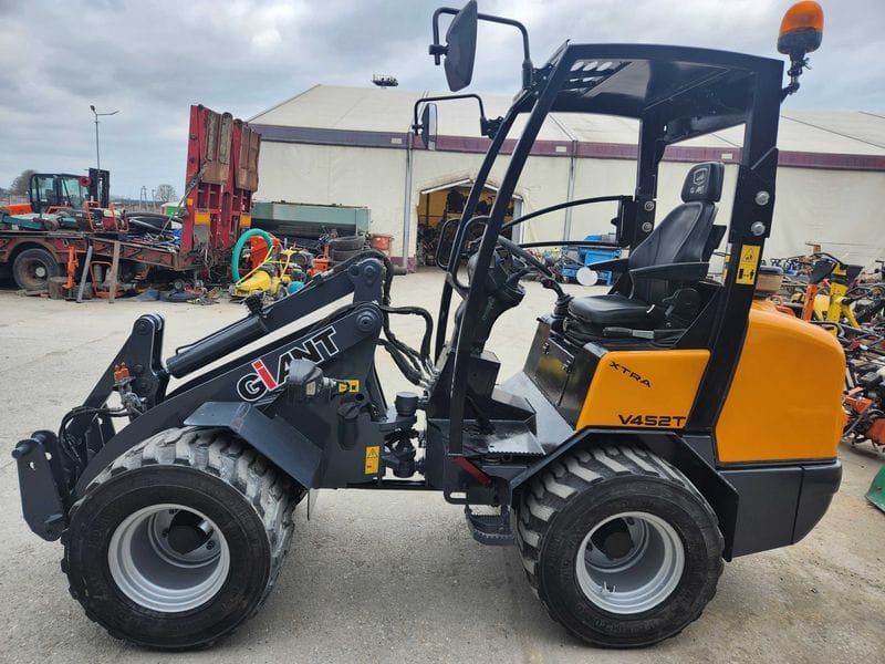 Ładowarka Giant V452 xtra HD - 2019 r - 628 mth - Photo 1