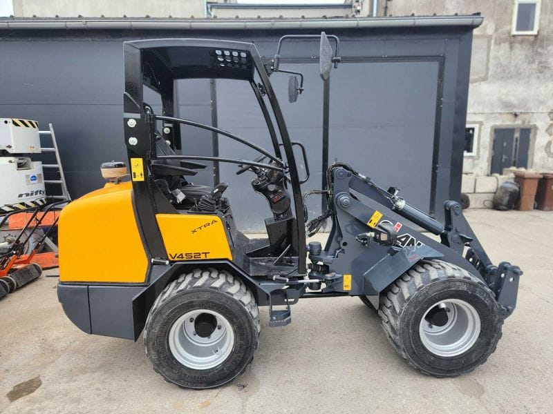 Ładowarka Giant V452 xtra HD - 2019 r - 628 mth - Photo 2