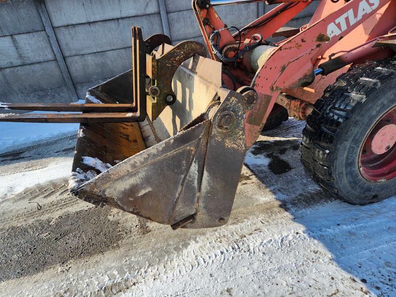 Ładowarka Atlas 46E z łyżkokrokodyl i widły - 1995 r - Photo 2