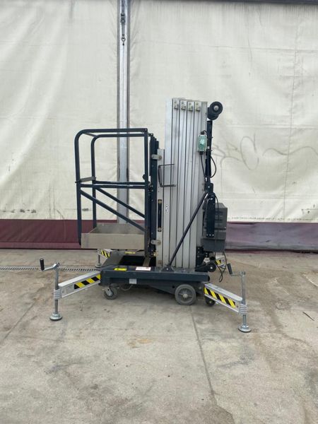 Podnosnik osobowy JLG 25 AM